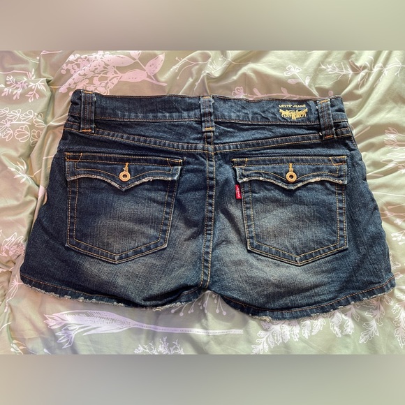 NWOT Levi’s Jeans 504 Slouch Denim Shorts - Picture 2 of 5